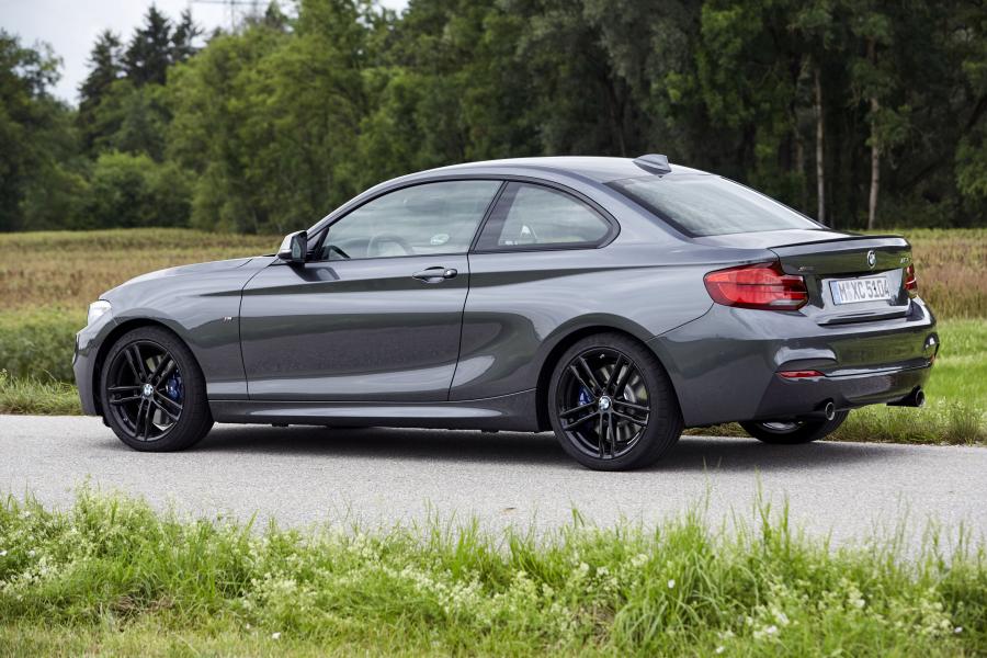  BMW M240i xDrive Coupe 2017 года  (WW) (фото 86 из 116)